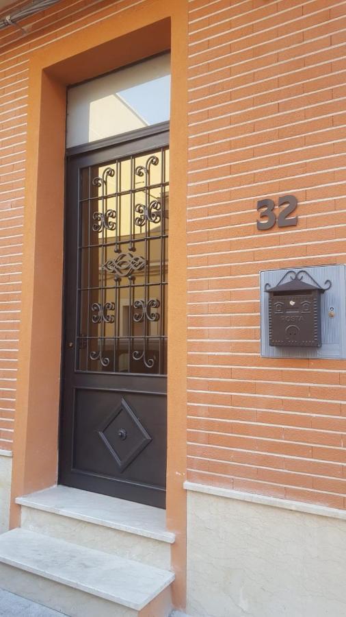 Nuova Aurora Rent Rooms 로칼루메라 외부 사진