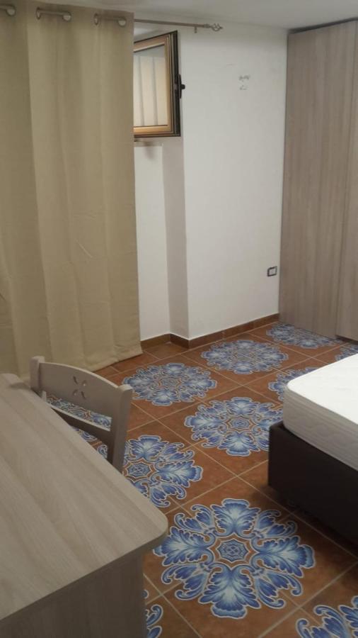 Nuova Aurora Rent Rooms 로칼루메라 외부 사진