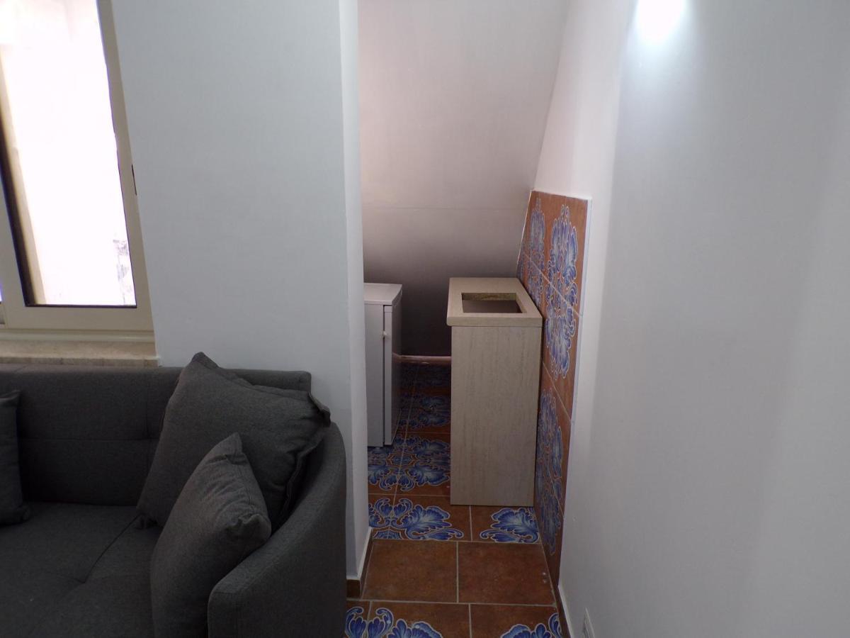 Nuova Aurora Rent Rooms 로칼루메라 외부 사진
