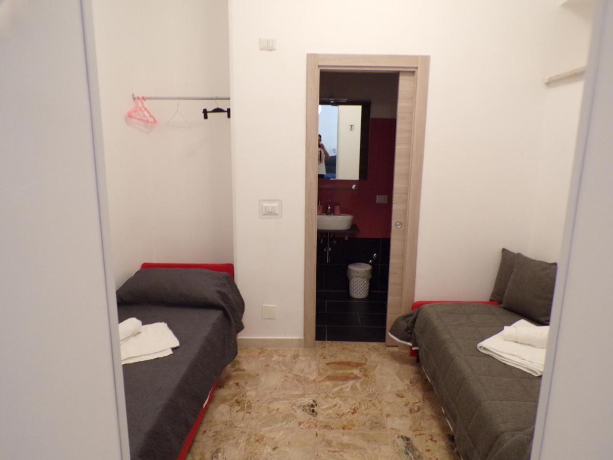 Nuova Aurora Rent Rooms 로칼루메라 외부 사진